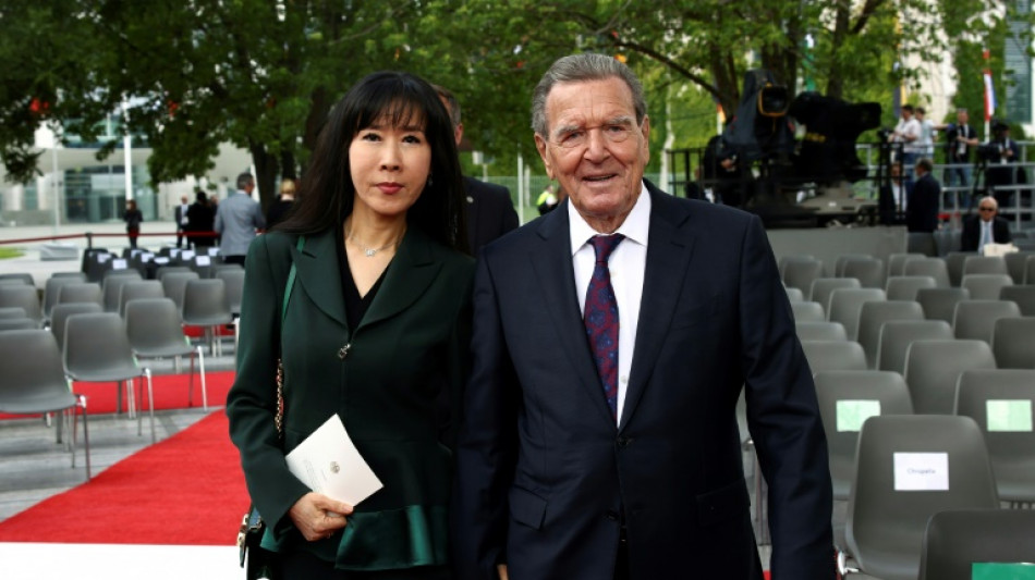 Fr&uuml;herer Bundeskanzler Schr&ouml;der zieht sich wegen Burnouts in Klinik zur&uuml;ck