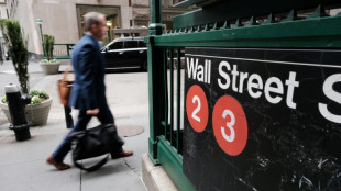 Wall Street termine en ordre dispers&eacute;, enthousiasme mod&eacute;r&eacute; sur l'inflation 