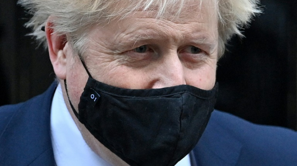 Boris Johnson, debilitado ante la rebeli&oacute;n en sus filas