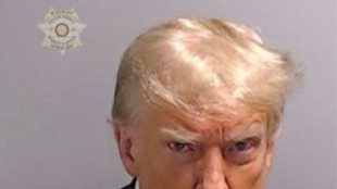 Trump &eacute; preso por associa&ccedil;&atilde;o criminosa e conspira&ccedil;&atilde;o eleitoral