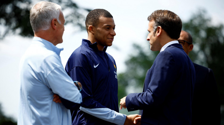 Calcio: Mbapp&eacute; al Real, l'ufficialit&agrave; arriver&agrave; questa sera