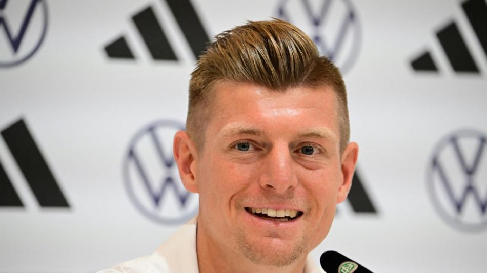 Darts: Kroos tr&auml;umt von "Legendenmatch"