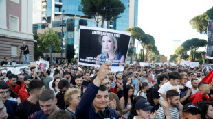 Miles de personas protestan en Albania contra el proyecto inmobiliario del yerno de Trump