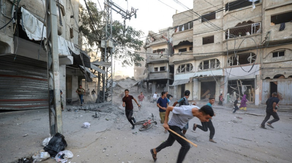 Isra&euml;l m&egrave;ne des raids meurtriers &agrave; Gaza, accuse le Hamas de violer le cessez-le-feu 