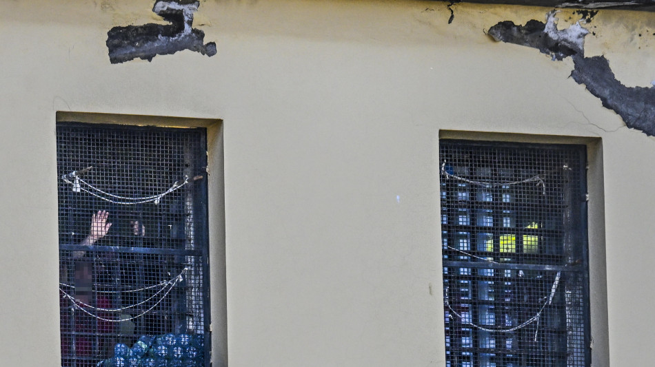 Ok domiciliari al padre se madre non pu&ograve; farsi carico figli