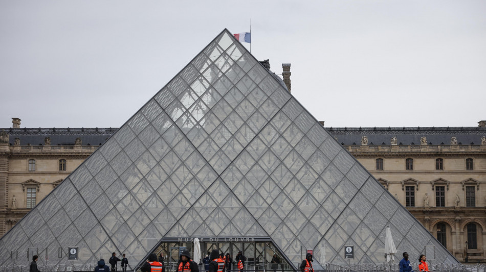 Perdita d'acqua al Louvre, chiusa la sala con Beato Angelico