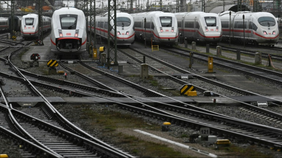 GDL fordert 555 Euro mehr Geld und 35-Stunden-Woche f&uuml;r Schichtarbeitende