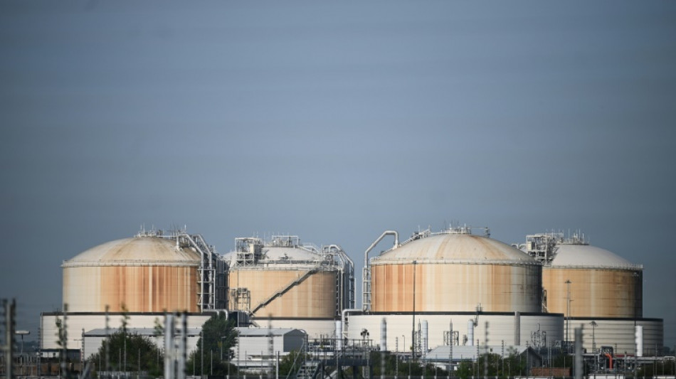 Regierung will f&uuml;r 2,5 Milliarden Euro schwimmende LNG-Terminals anmieten