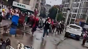 Atropelamento deixa v&aacute;rias crian&ccedil;as feridas na China