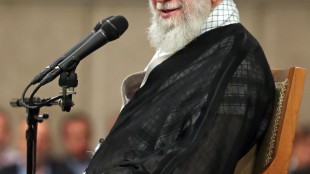 Khamenei, 'gli Usa devono lasciare il Medio Oriente'