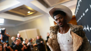 El rapero Lil Nas X fue arrestado tras deambular semidesnudo por Los &Aacute;ngeles