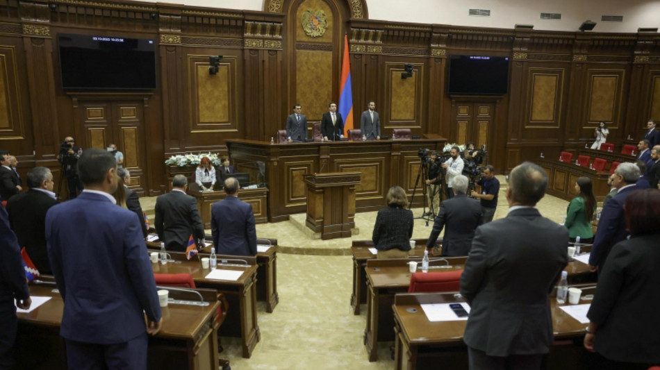 Parlamento Armenia approva richiesta di adesione all'Ue