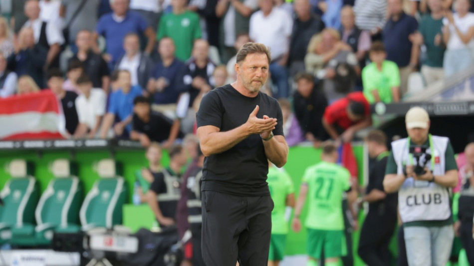 "Kein gro&szlig;er Fehler": Hasenh&uuml;ttl erkl&auml;rt Friedhof-Spruch