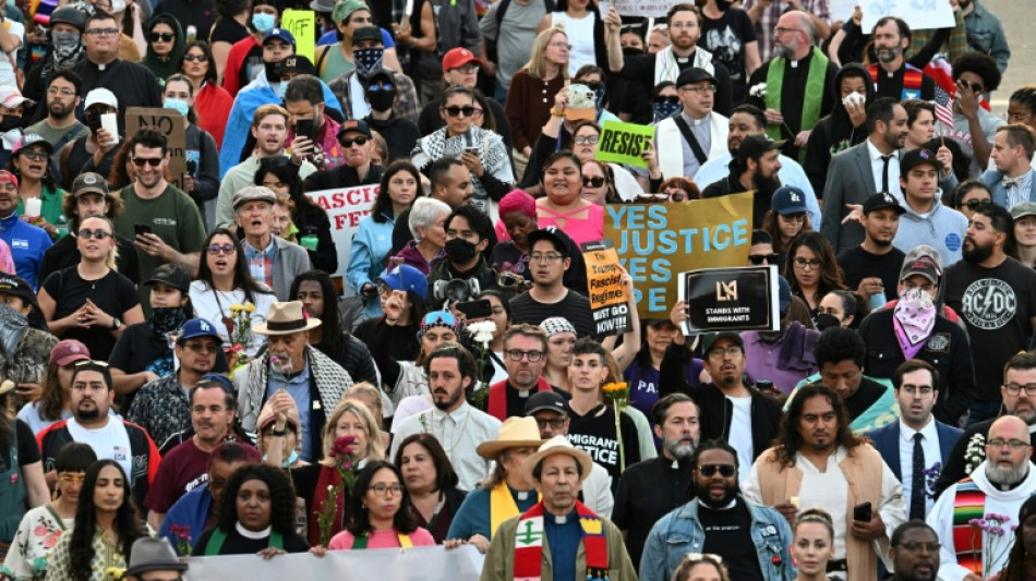 Protestos contra operações anti-imigração crescem nos EUA