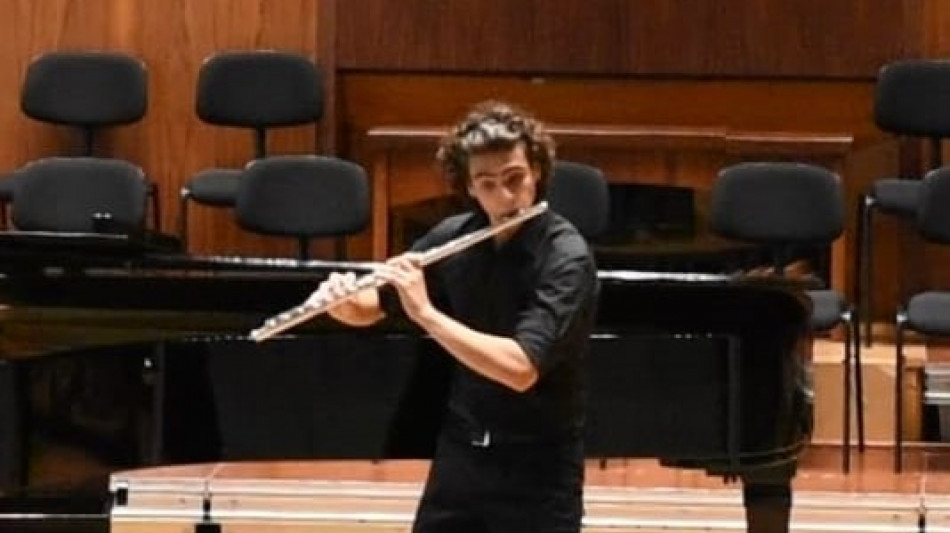 A soli 18 anni su podio concorso mondiale di flauto