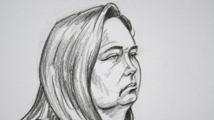 Empieza juicio a australiana por muerte de sus suegros con setas venenosas