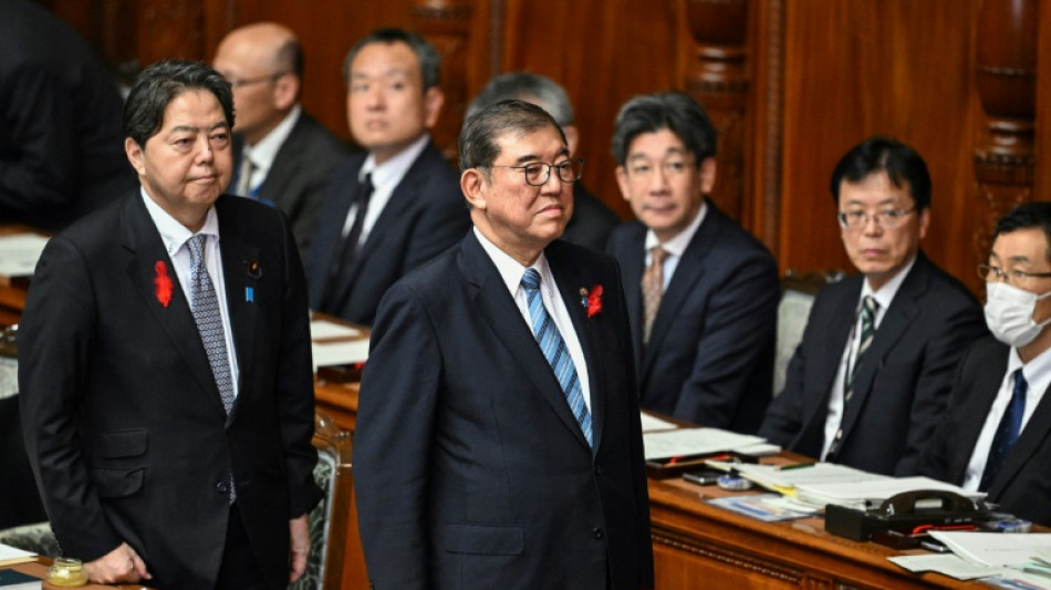 Japon: Le Premier ministre mise sur sa "lune de miel" politique pour gagner des l&eacute;gislatives anticip&eacute;es