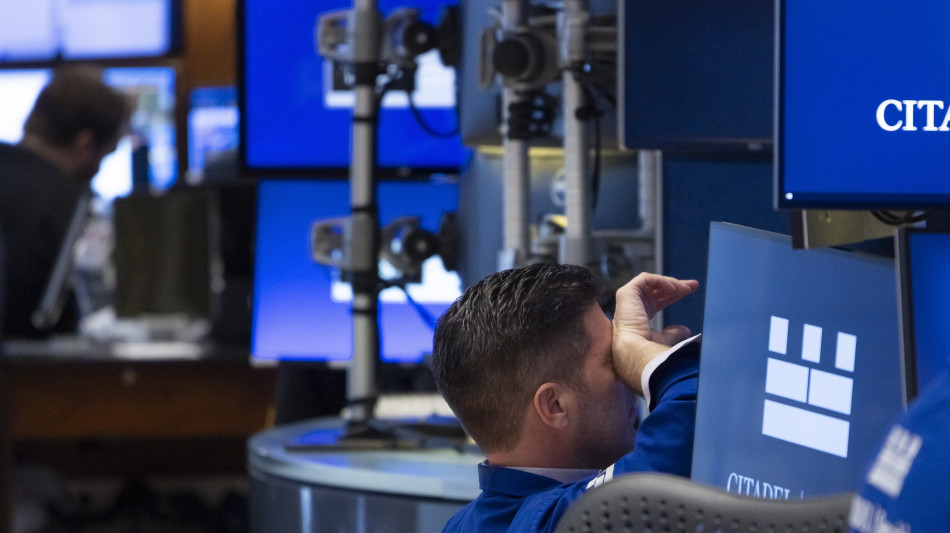 Wall Street apre in calo, Dj -0,32%, Nasdaq -1,86%