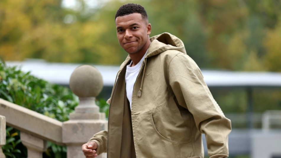 "Estou mais tranquilo em Madri" do que em Paris, admite Mbapp&eacute;