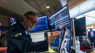 Les Bourses saluent la fin annoncée du blocage budgétaire avec une série de records