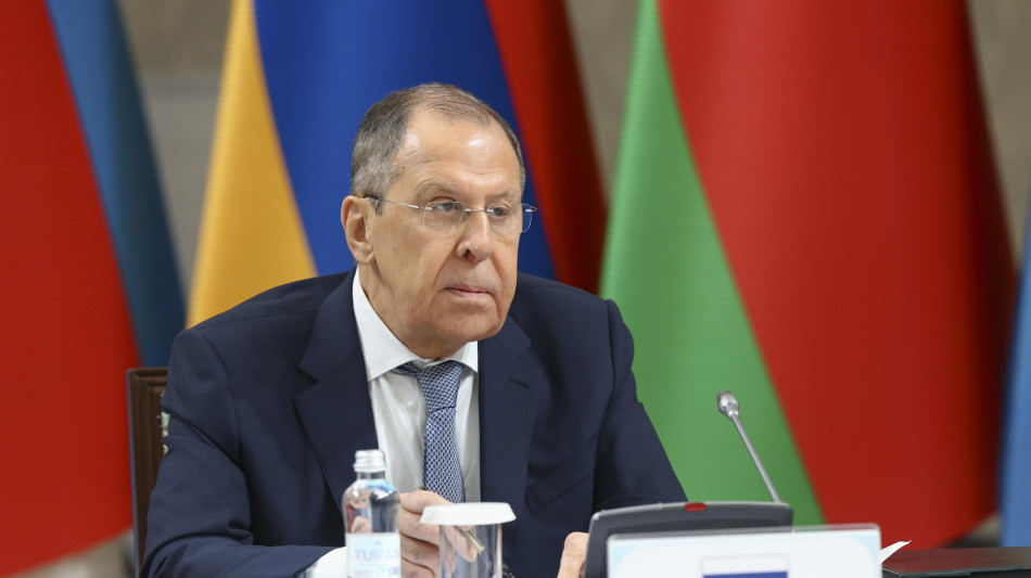 Lavrov, 'chiesto agli Usa la ripresa dei voli diretti'
