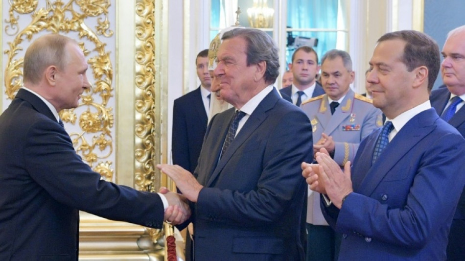 Schr&ouml;der-Kim heizt Ger&uuml;chte um Altkanzler-Besuch bei Putin an