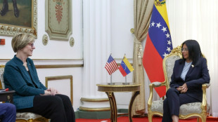 Gesch&auml;ftstr&auml;gerin der USA in Venezuela bespricht "&Uuml;bergang" mit Rodr&iacute;guez