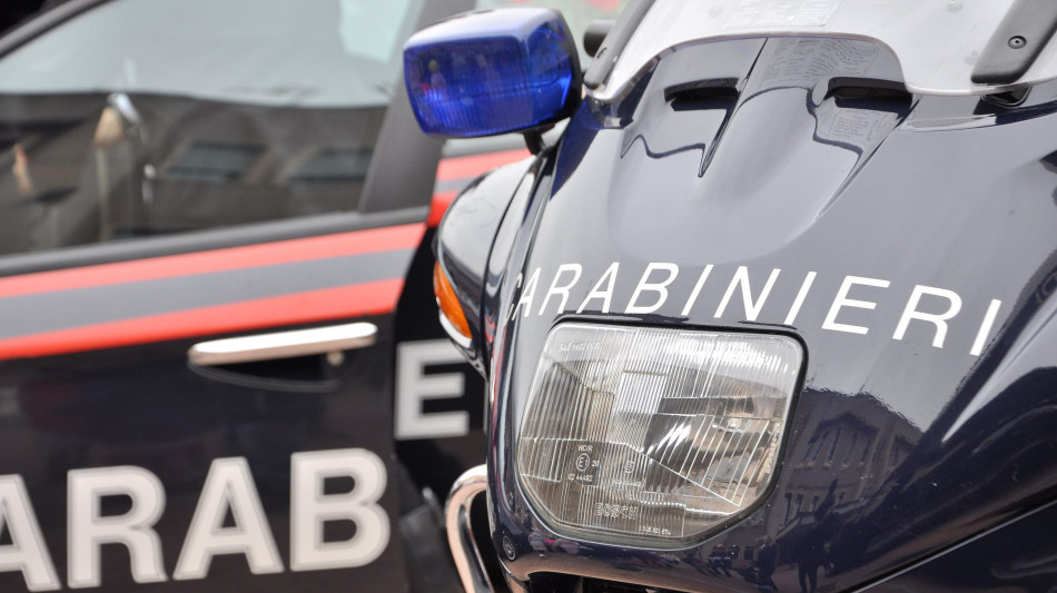 Sparatoria durante festa nel Catanese, padre uccide figlio