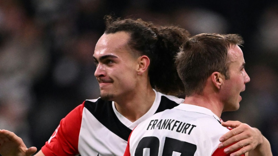 Sieg zum Geburtstag: Toppm&ouml;llers Eintracht ist erster Bayern-J&auml;ger