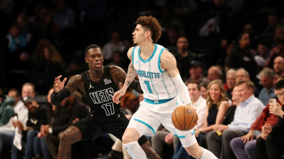 Schr&ouml;ders Nets schlagen Charlotte