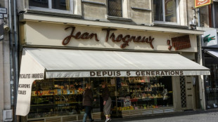 Macron denuncia agress&atilde;o 'inaceit&aacute;vel' a familiar de sua esposa