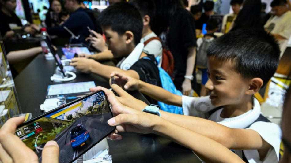 Excesso de telas na infância aumentaria risco de doenças cardiometabólicas