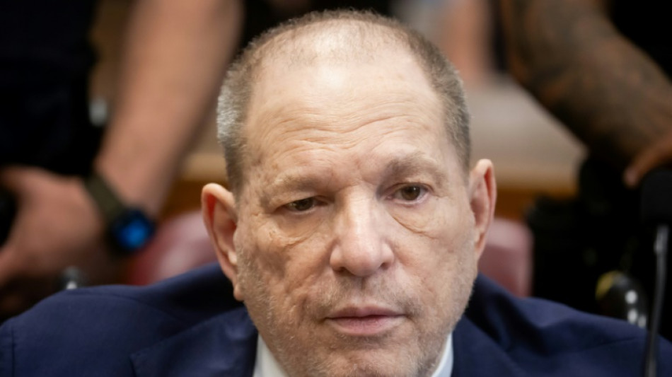 Harvey Weinstein considerado culpado por uma acusação de agressão sexual