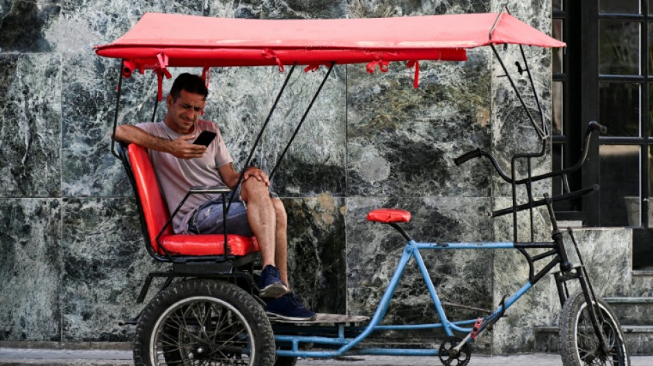 Betraying the revolution: Cuban students reject dollarization