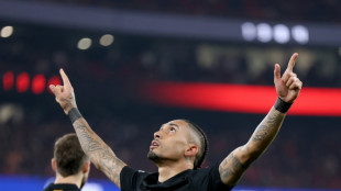 Com gol de Raphinha, Bar&ccedil;a vence Benfica (1-0) e abre vantagem nas oitavas da Champions