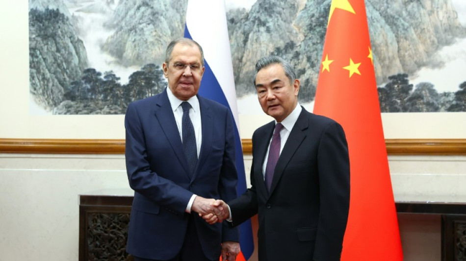 La Chine dit &agrave; Lavrov vouloir "renforcer la coop&eacute;ration strat&eacute;gique" avec la Russie