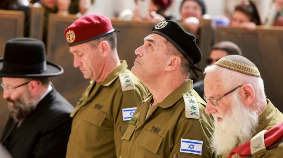 Trump amea&ccedil;a Gaza: 'est&atilde;o mortos' se n&atilde;o libertarem ref&eacute;ns