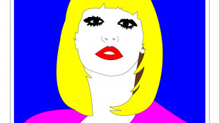 Treccani celebra il mito pop, un volume per Raffaella Carr&agrave;