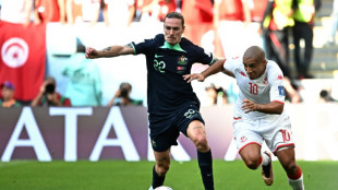 Australia vence a T&uacute;nez y toma ox&iacute;geno en el Mundial de Catar