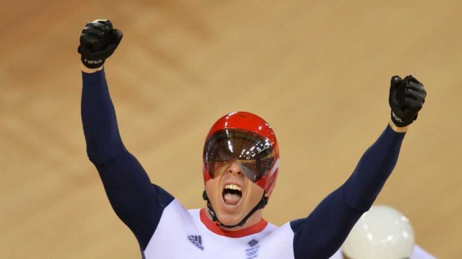 British cycling icon Hoy and wife provide solace for each other's ills