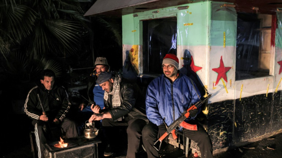 Moradores armados assumem seguran&ccedil;a nos bairros de Damasco