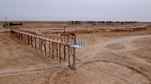 El cambio clim&aacute;tico y la actividad del hombre matan al lago Sawa en Irak