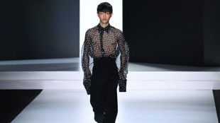 Dolce & Gabbana exalta a eleg&acirc;ncia sensual do homem na Semana da Moda de Mil&atilde;o