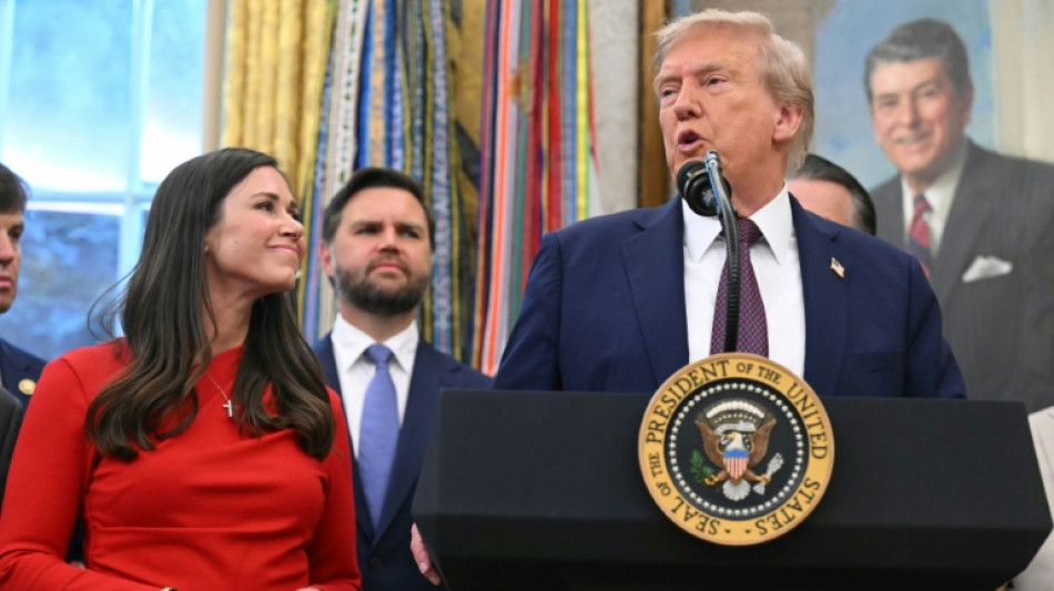 Trump: US-Streitkr&auml;fte schie&szlig;en vor Venezuela auf Boot mit Drogen