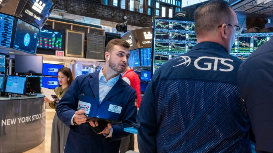 Wall Street termine en baisse, retour au calme apr&egrave;s l'euphorie