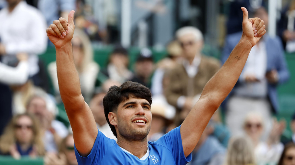 Montecarlo: Alcaraz batte Etcheverry e va ai quarti a Montecarlo