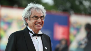 "Trous blancs": le physicien Carlo Rovelli s'aventure au-del&agrave; des trous noirs