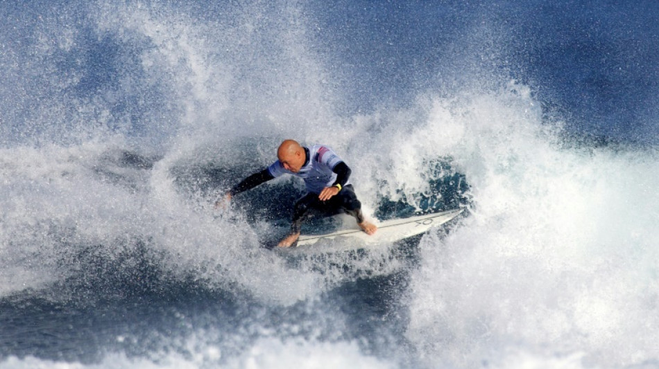 Lenda do surf Kelly Slater indica que sua aposentadoria est&aacute; pr&oacute;xima