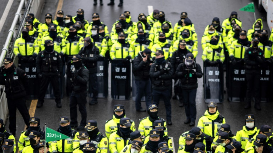 Presidente destitu&iacute;do da Coreia do Sul resiste &agrave; pris&atilde;o