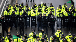 Presidente destitu&iacute;do da Coreia do Sul resiste &agrave; pris&atilde;o